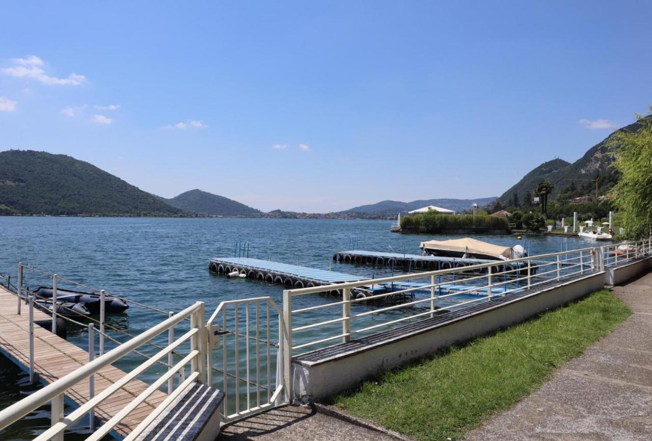 La Finestra "Sul Lago" Predore Exterior foto